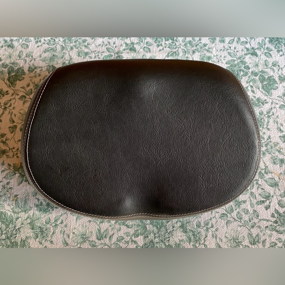 Schwinn Black Noseless Saddle Bike Seat